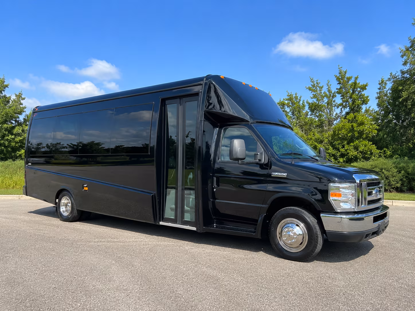 charter buses for large prom groups across sunrise and western broward