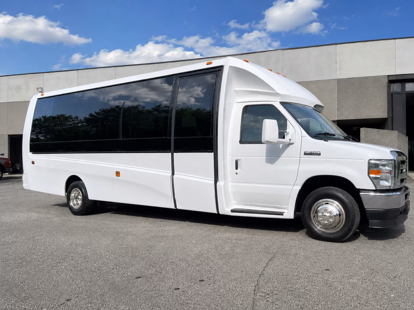 concert shuttle buses for large groups and corporate outings in sunrise