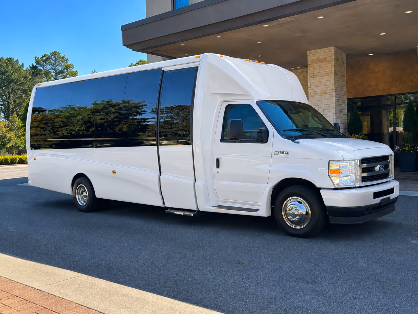 minibuses for small group and enrichment field trips in sunrise